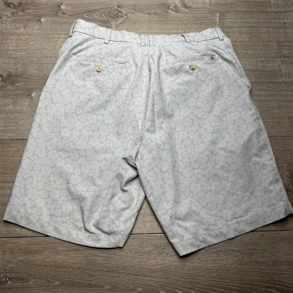 Peter Millar‎ Shorts Mens 34 Blue Floral Crown Sport Polyester Spandex Golf 9 In